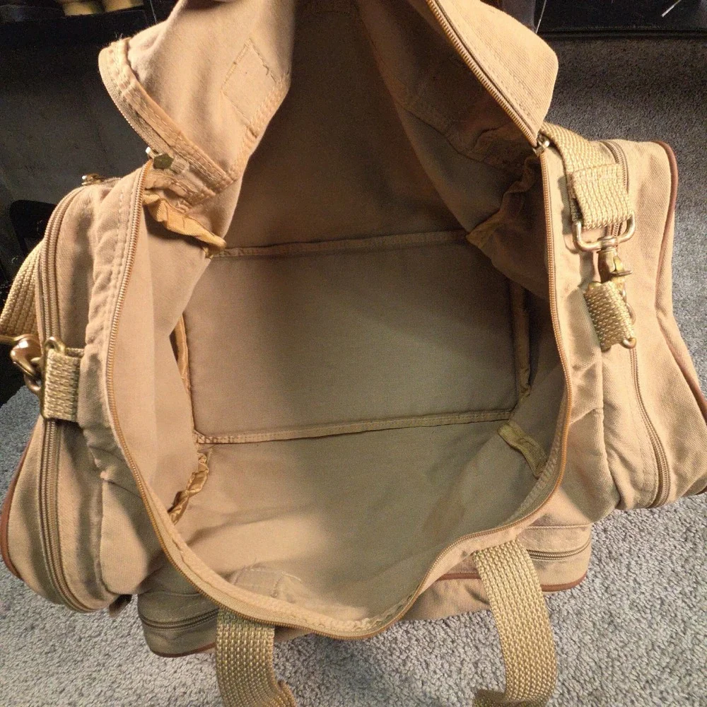 Vintage Ford Eddie Bauer Canvas Duffle Bag 21